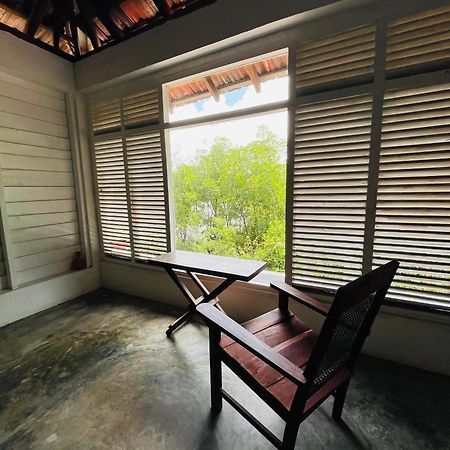 Thelakehostel Hikkaduwa Extérieur photo