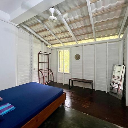 Thelakehostel Hikkaduwa Extérieur photo