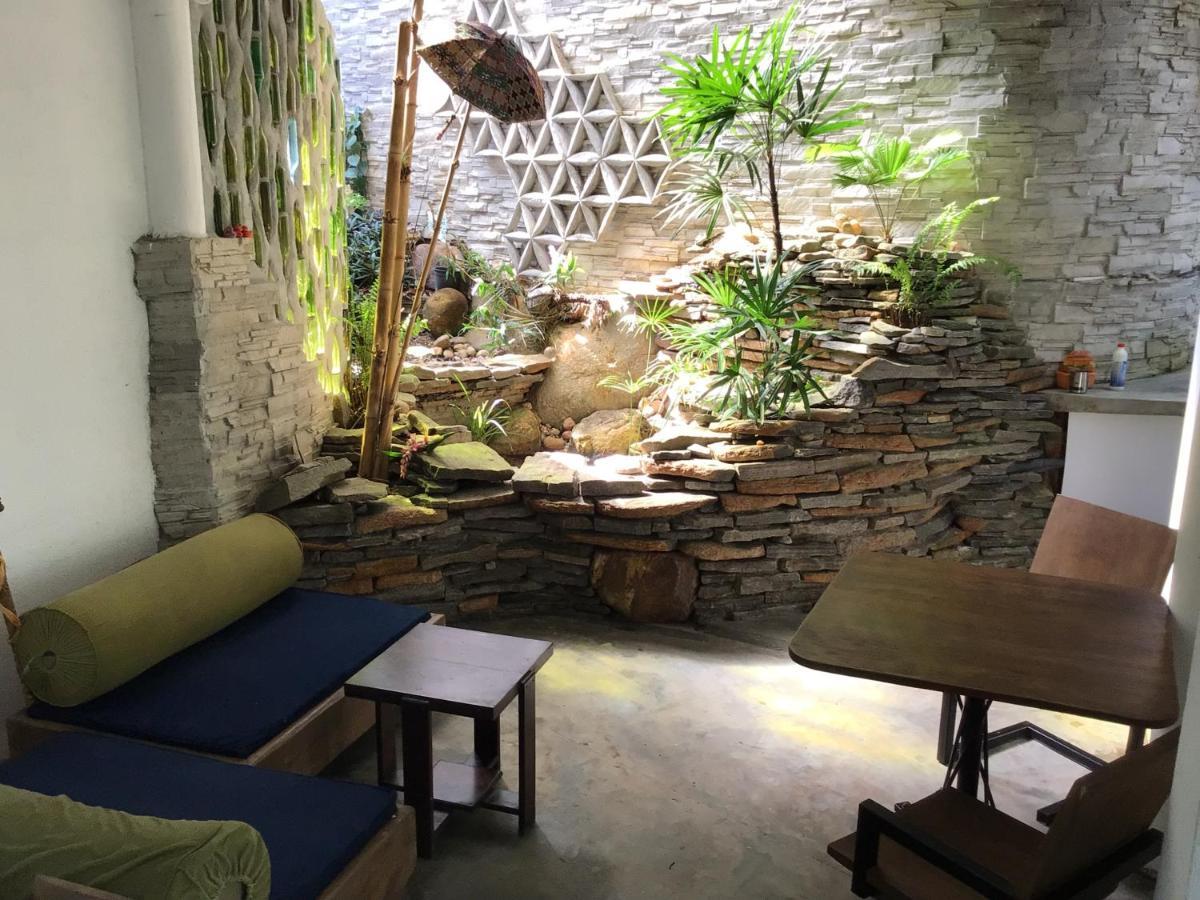 Thelakehostel Hikkaduwa Extérieur photo