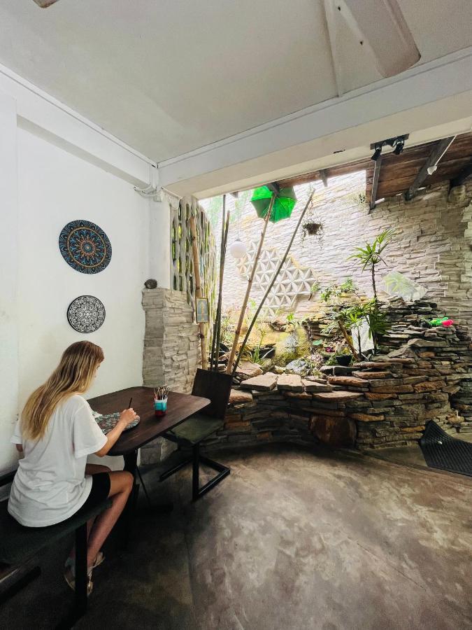 Thelakehostel Hikkaduwa Extérieur photo