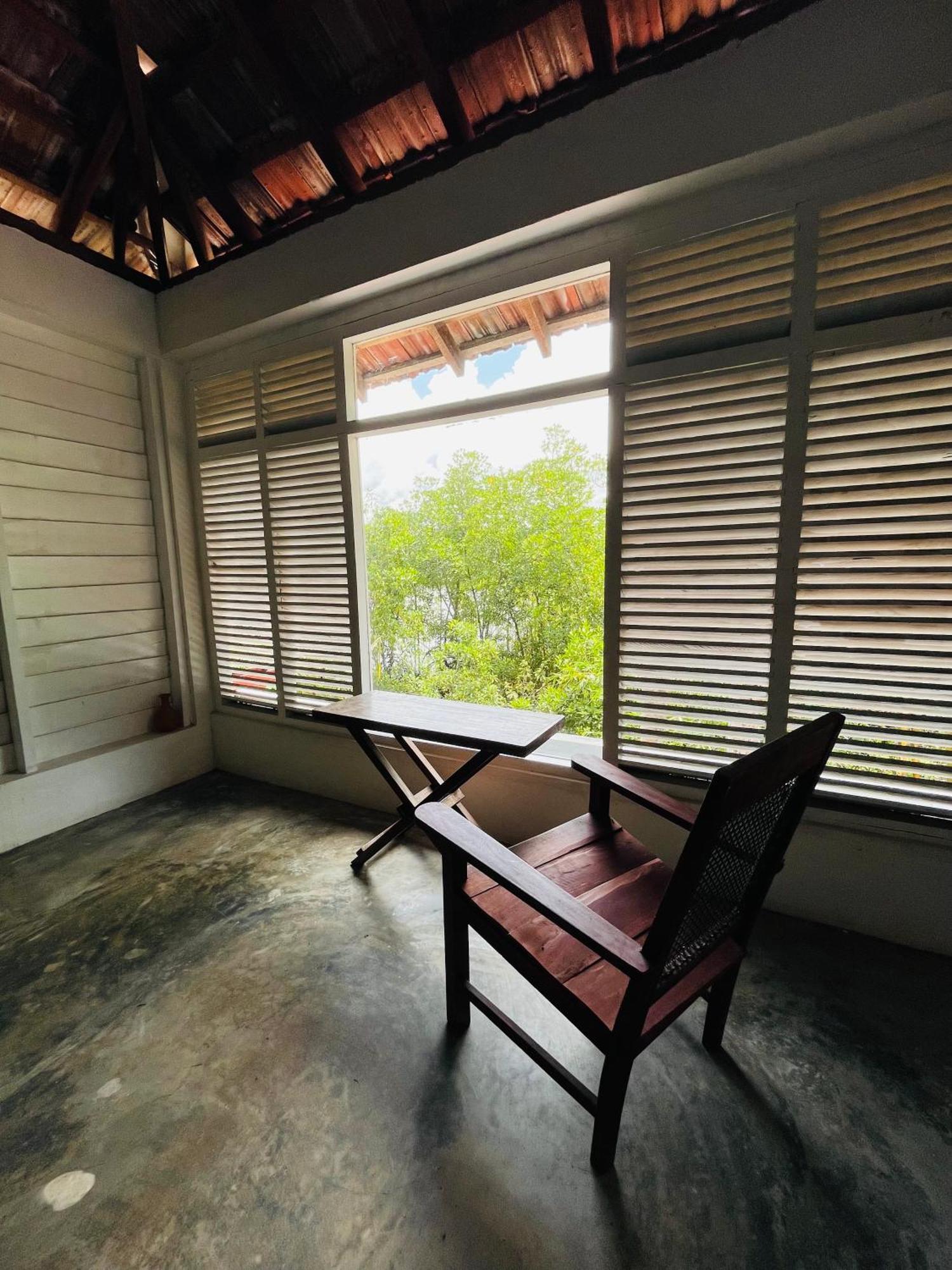 Thelakehostel Hikkaduwa Extérieur photo